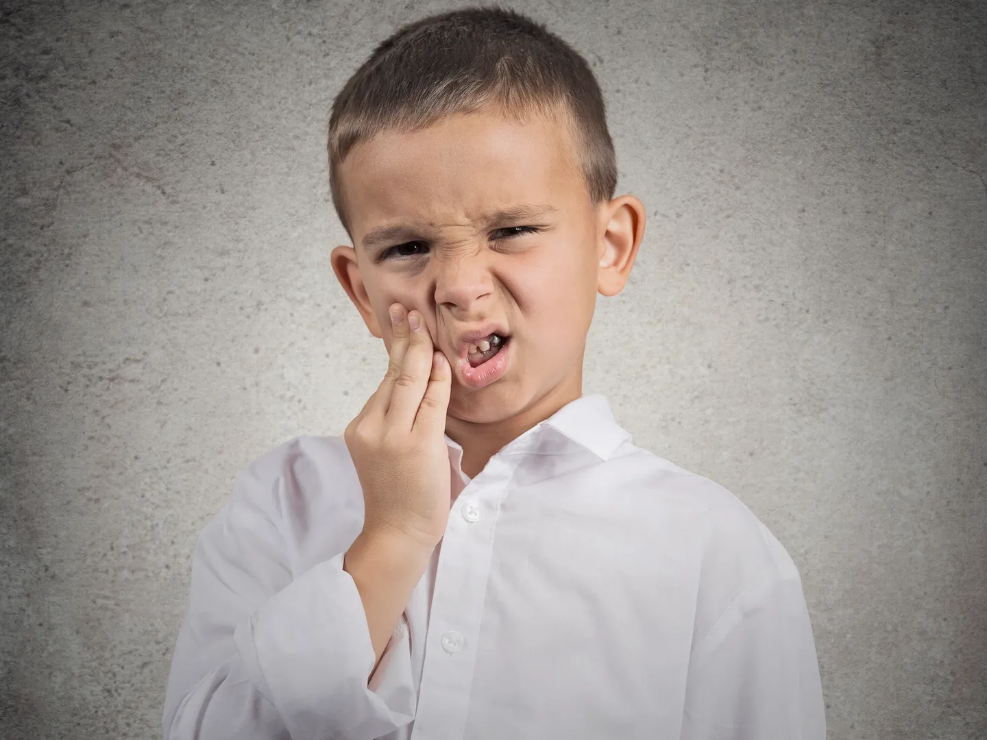Urgent same-day dental care for tooth pain in Calgary