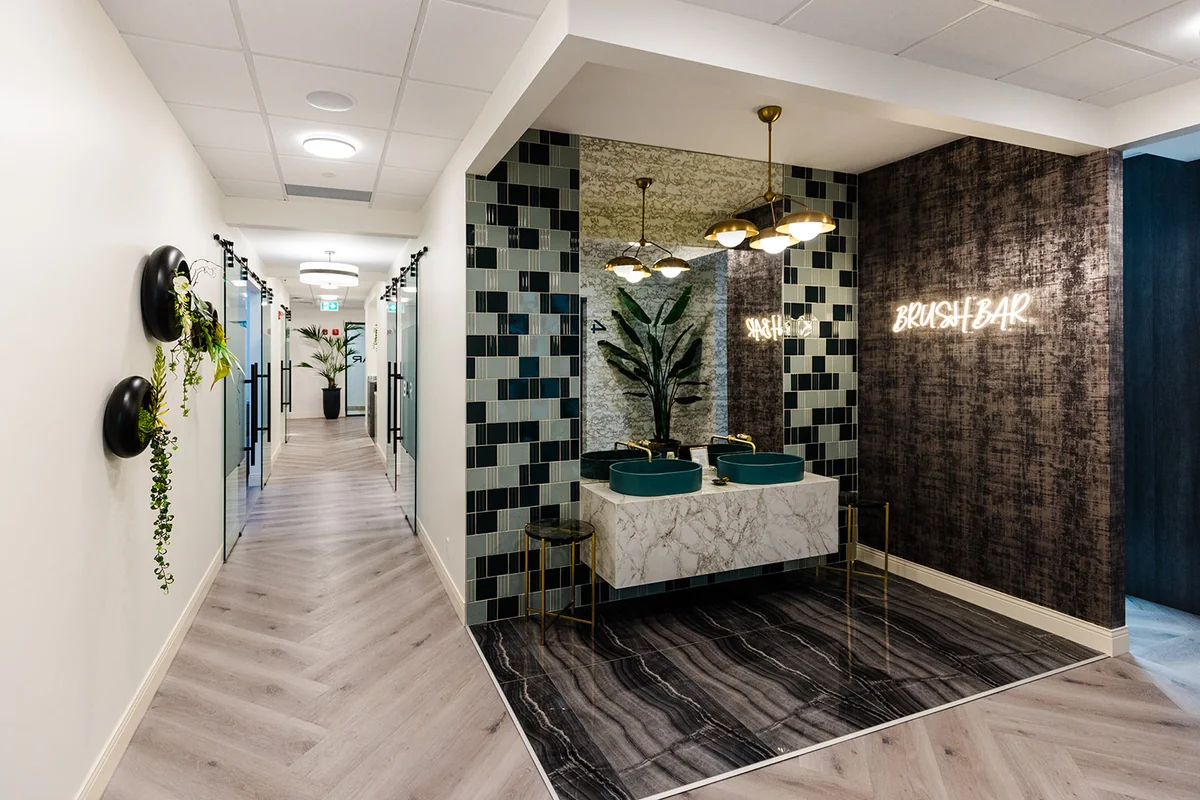 Holistic family dentist serving Oakridge, Palliser and Braeside in Calgary